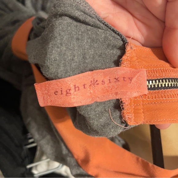 Eight Sixty Grey top with pink/peach trim and T back! - Picture 3 of 3